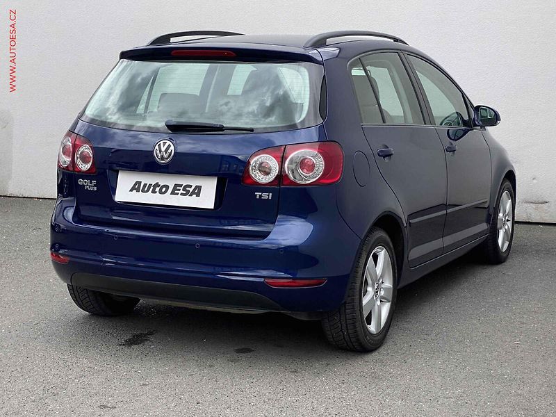 Volkswagen Golf Plus (2012) 1.2 TSi, AC, park.asist - fotka 4 z 15
