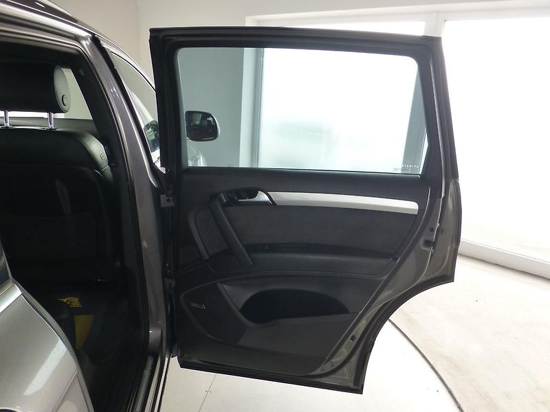 Audi Q7 (2011) 3,0TDI*VYHŘ.SE*NAVIGACE*XENON - fotka 24 z 31