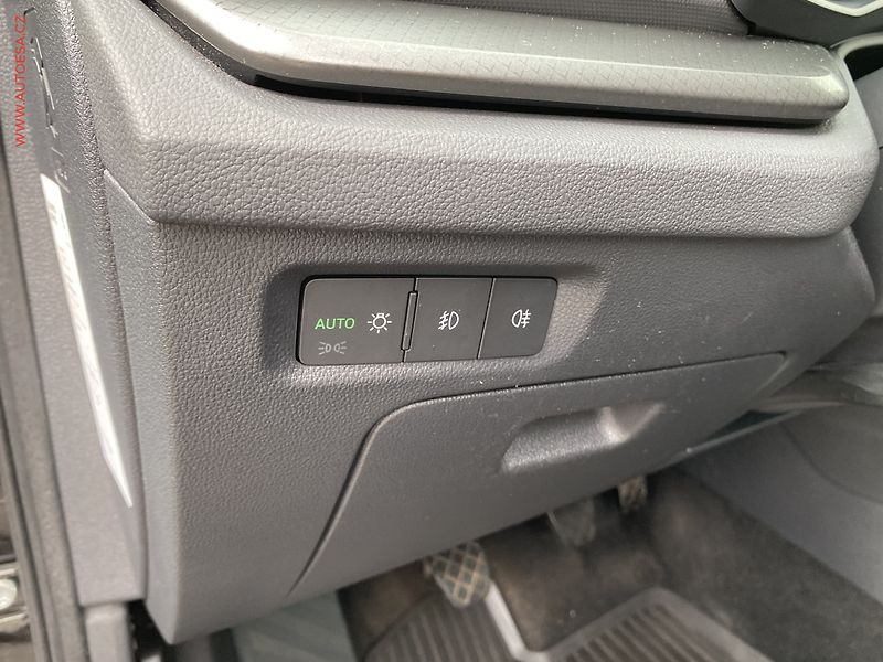 Škoda Octavia (2020) 1.5 TSi, Ambition, LED - fotka 15 z 18