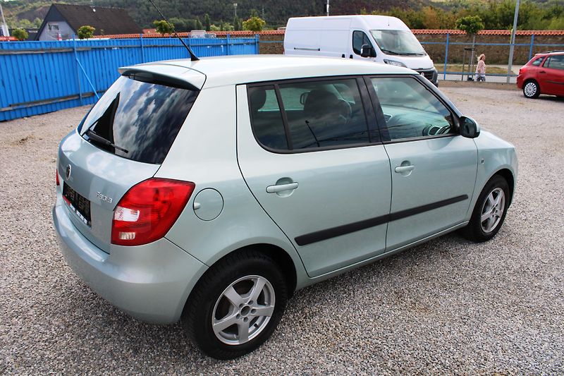 Škoda Fabia (2009) 1,2i SPORT KLIMA EL.OKNA ALU - fotka 7 z 16