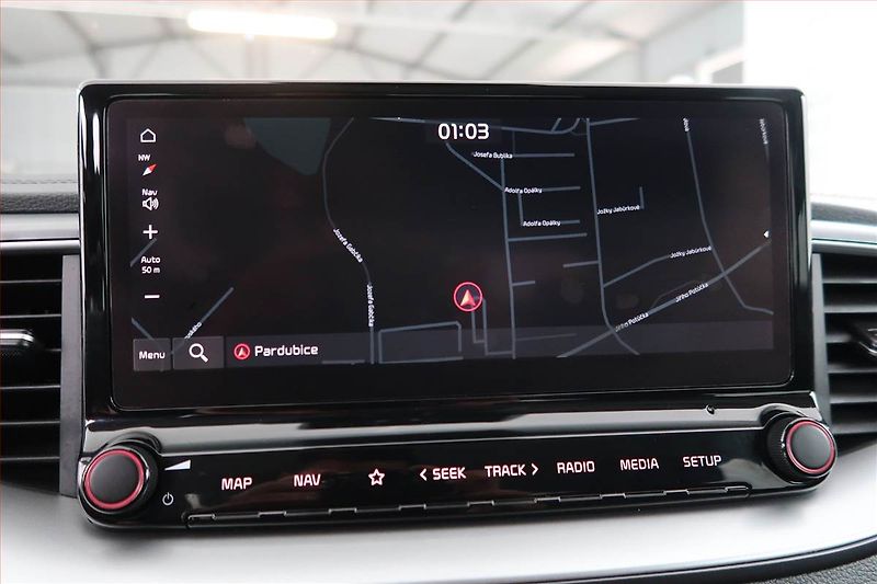 Kia Ceed (2021) 1.5 T-GDI - fotka 18 z 21