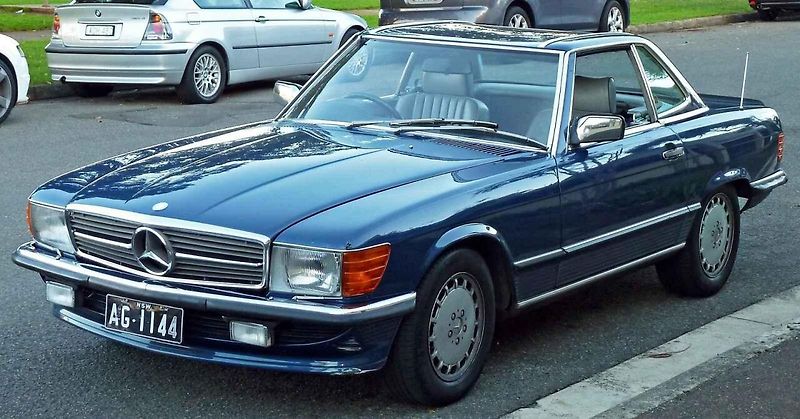 Mercedes-Benz 560 SL (R107). Ilustrační snímek