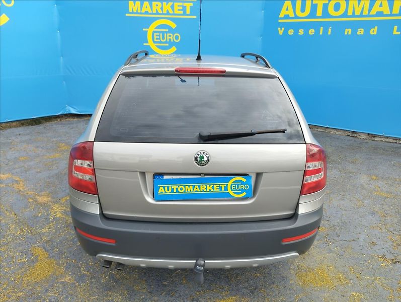Škoda Octavia 2,0 TDi 103KW Scout 4X4 - fotka 5 z 20
