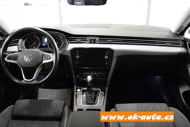 Volkswagen Passat 2.0 TDI BREAK LIFE DSG 2023 - fotka 32 z 52