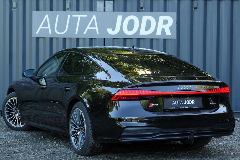 Audi A7 55 TFSI e, Quattro, Tažné, B&O - fotka 6 z 42