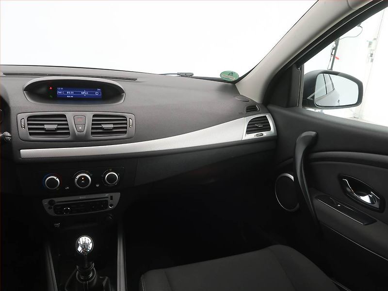 Renault Mégane (2012) 1.6 dCi, nová STK - fotka 8 z 15