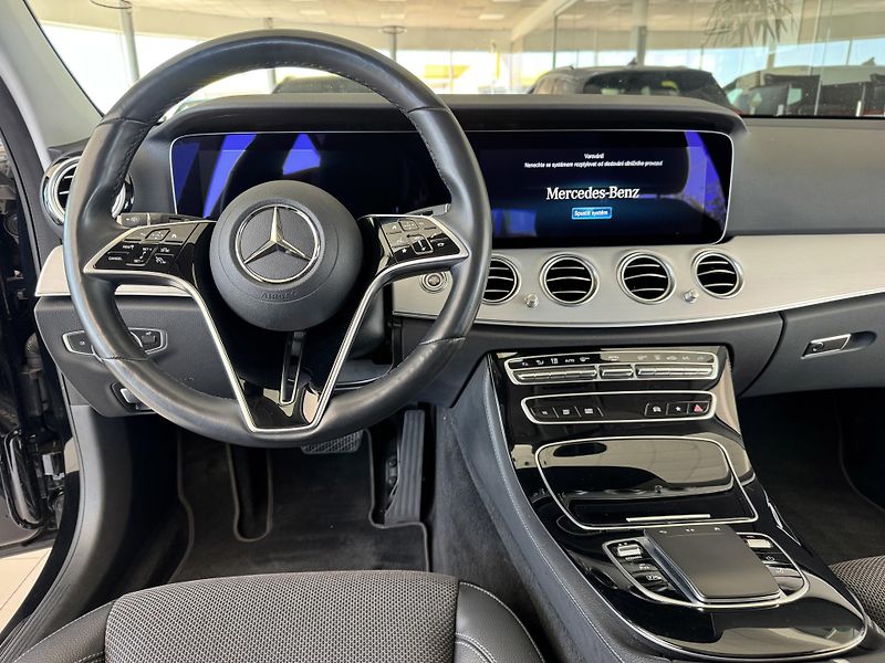 Mercedes-Benz Třídy E 300de 4MATIC*Webasto*Panorama - fotka 9 z 43