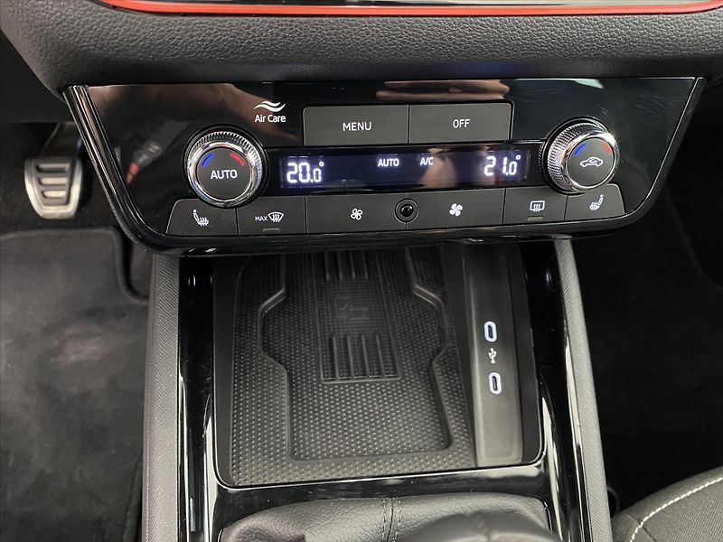 Škoda Scala 1,0 TSI 85kW Monte Carlo - fotka 17 z 28