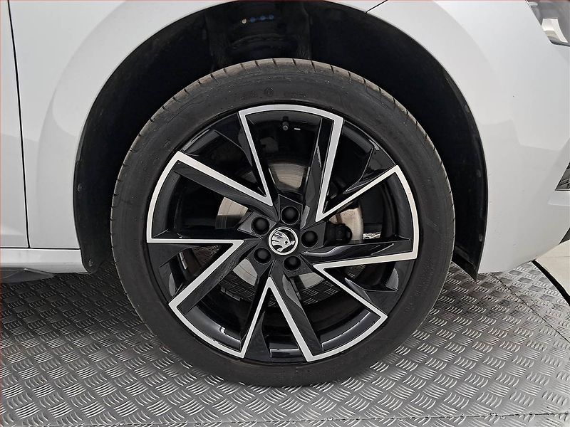 Škoda Kamiq (2022) Monte Carlo 1.5 TSI - fotka 14 z 25