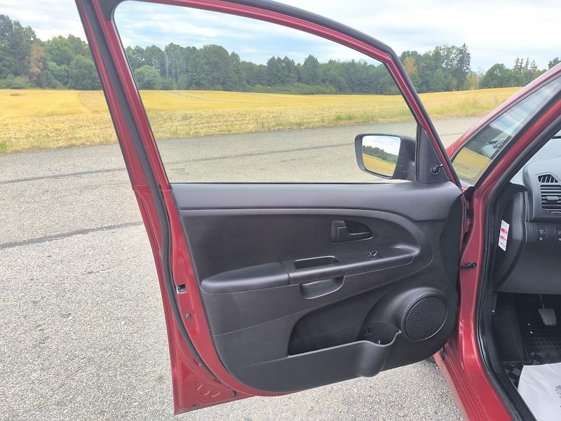 Kia Venga 1.4+LPG SERVISNÍ KN,1.MAJ CZ - fotka 10 z 24