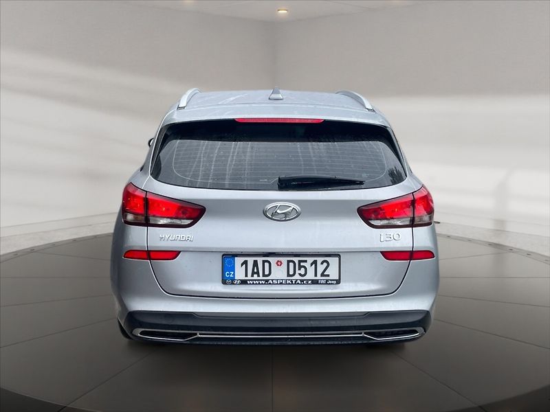 Hyundai i30 1,5 T MHEV Comf kombi 5d - fotka 5 z 11