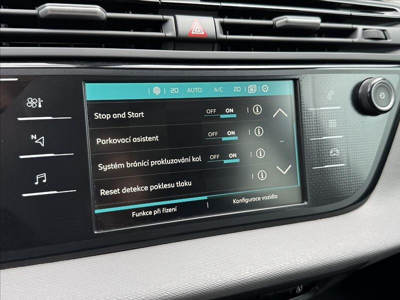 Citroën Grand C4 SpaceTourer 1,2 PT130 EAT8 Feel 7MÍSTNÉ - fotka 26 z 32