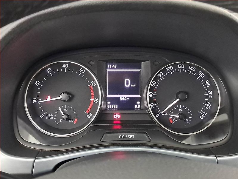 Škoda Fabia (2015) Ambition 1.0, Serv.kniha - fotka 11 z 14