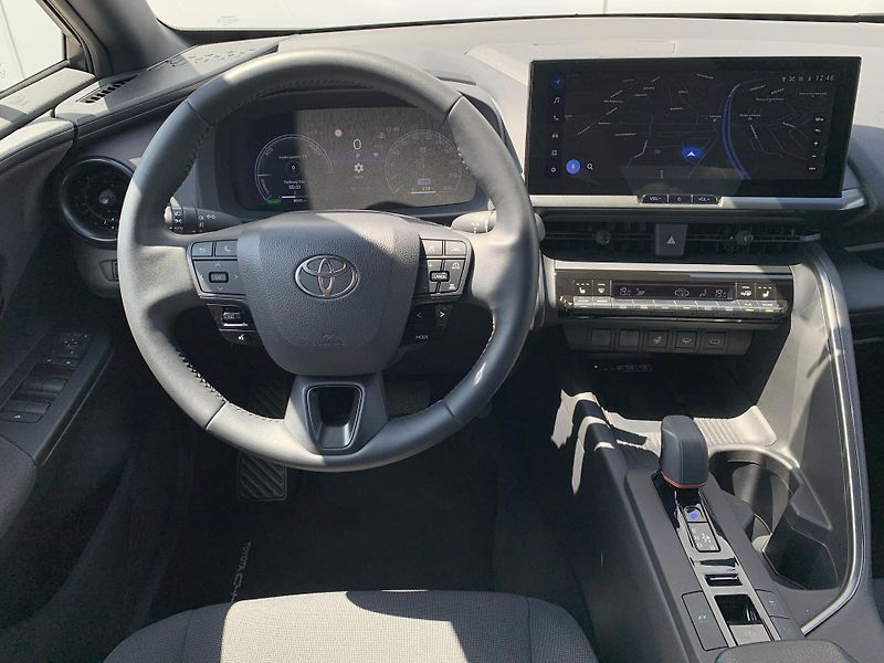 Toyota C-HR STYLE 1,8 HYBRID 90kW - fotka 18 z 32