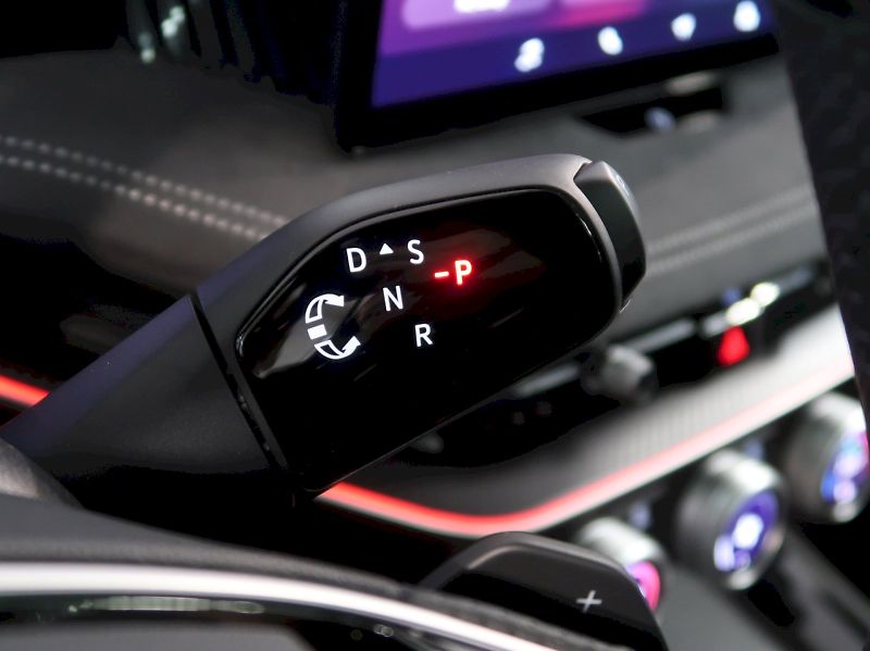 Škoda Superb (2025) SPORTLINE 2.0TDI 142KW 4x4 DSG - fotka 40 z 49