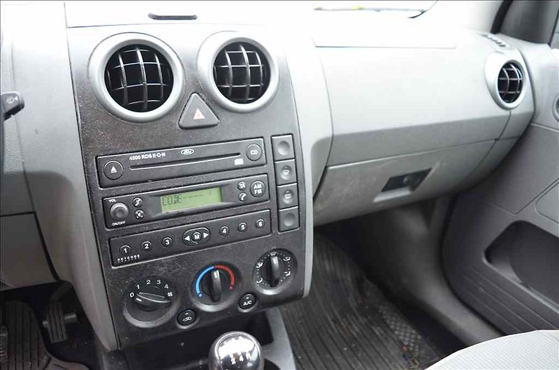 Ford Fusion (2003) 1,4 TDCI 50KW - fotka 15 z 20