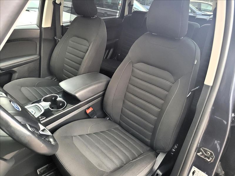 Ford Galaxy 2,5 Již není k dispozici - fotka 8 z 50