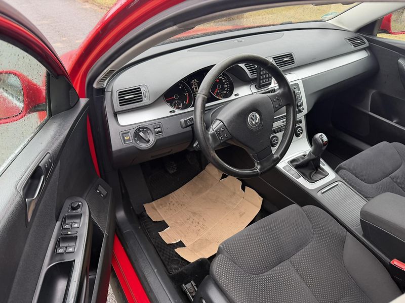 Volkswagen Passat (2009) B6 2.0TDI 103kW, 4x4 - fotka 9 z 19