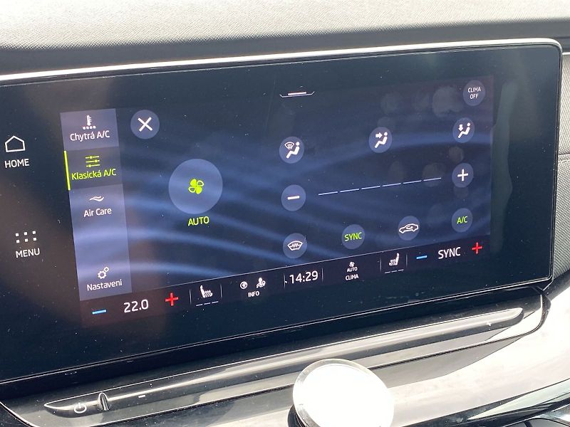 Škoda Octavia (2023) Combi 1.5 TSI ACT e-TEC DSG St - fotka 14 z 33