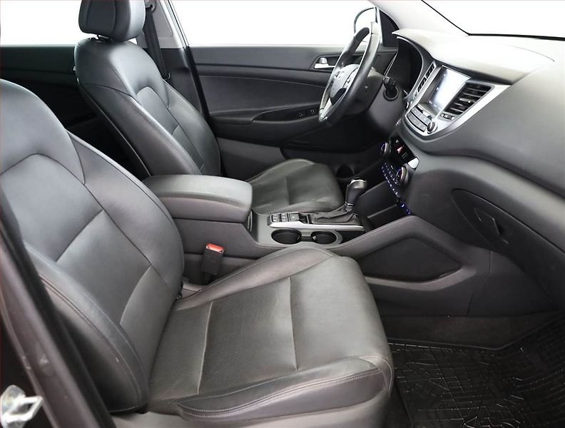 Hyundai Tucson (2015) Premium 2.0 CRDi, 4X4 - fotka 7 z 19