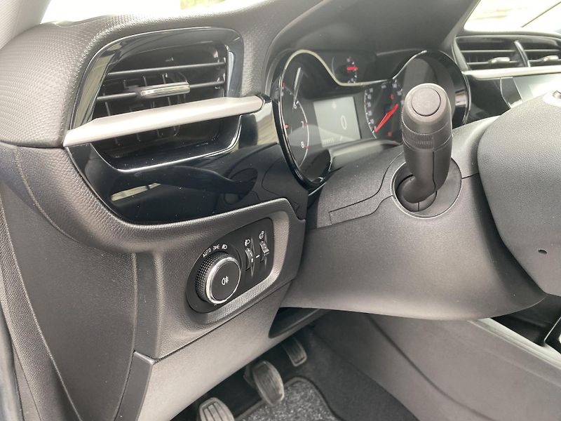 Opel Corsa 1.2i 75PS LIFE NAVI ALU 88TKM! - fotka 147 z 158