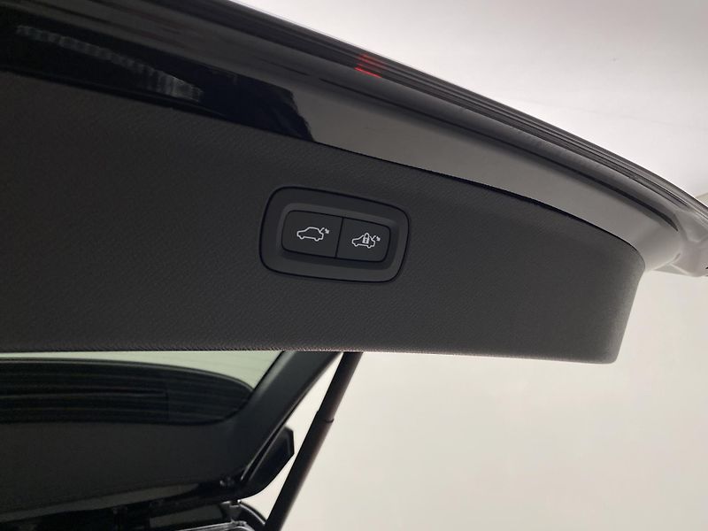 Volvo XC90 (2026) B5 AWD AUT BLACK EDITION PLUS  - fotka 21 z 71