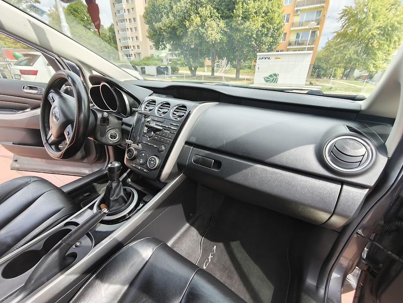 Mazda CX-7 (2010) - fotka 9 z 14