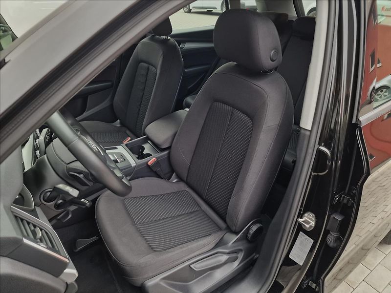 Audi Q5 40 TDI Quattro S Tronic,1.Maj - fotka 36 z 50