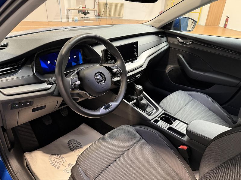 Škoda Octavia 2.0 TDI 85kW Ambition Combi - fotka 3 z 14