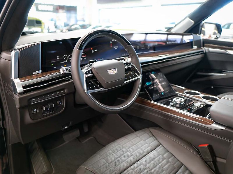 Cadillac Escalade (2026) 6.2 V8 Sport Platinum 2026 - fotka 14 z 46