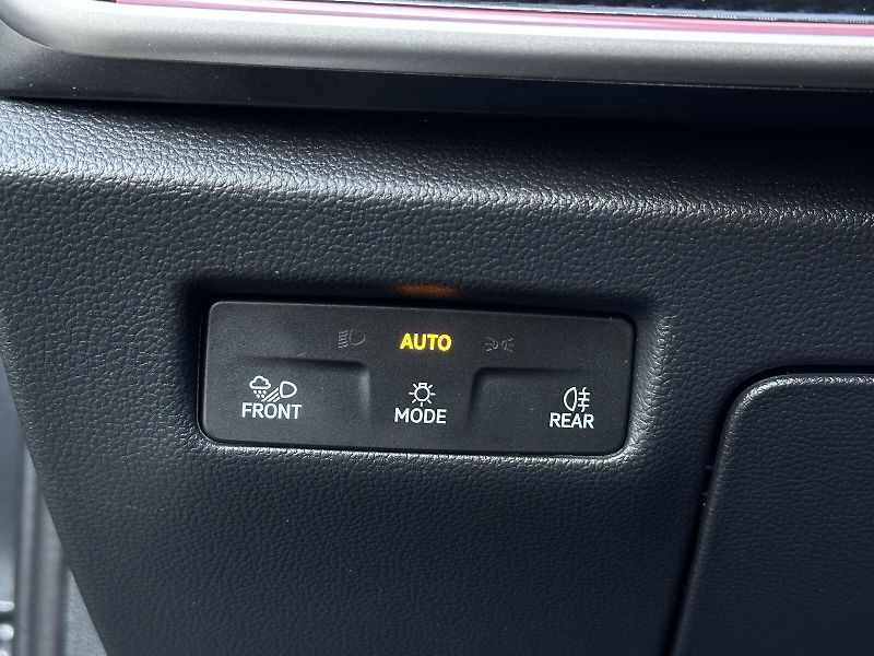 Škoda Superb 2.0TSi 4x4 DSG Sportline 265PS - fotka 17 z 52