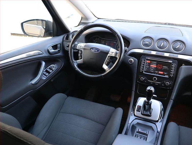 Ford S-MAX (2014) 2.0 TDCi, Automat, Serv.kniha - fotka 7 z 25