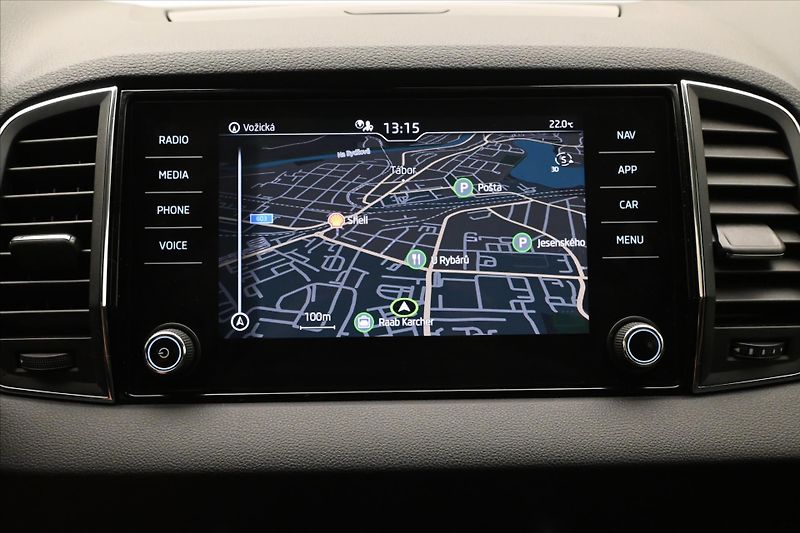 Škoda Karoq 1,5 TSI 110kW Business Záruka - fotka 20 z 31