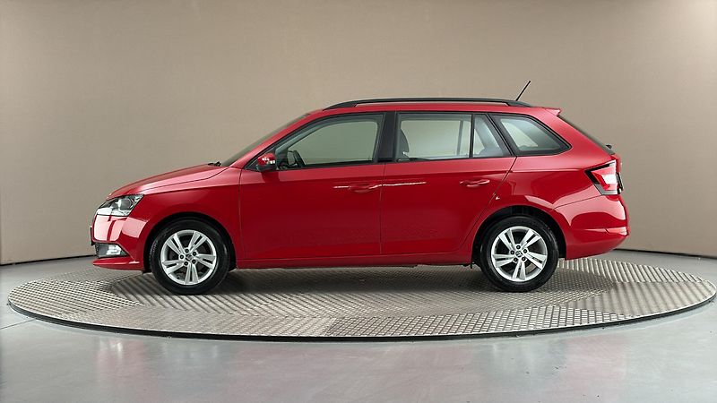 Škoda Fabia 1.0 TSI Ambition Combi - fotka 4 z 24