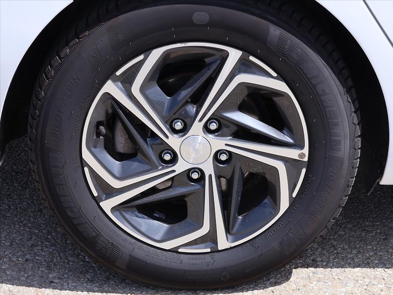 Hyundai i30 1,5 T-GDI 117kW Family Smart - fotka 26 z 33