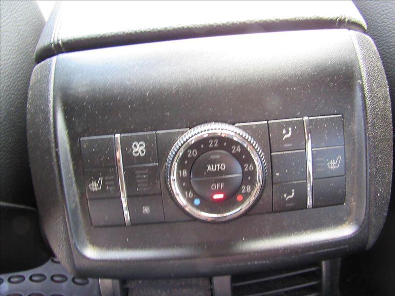 Mercedes-Benz Třídy R 3,0 320 CDI L 4-Matic - fotka 29 z 35