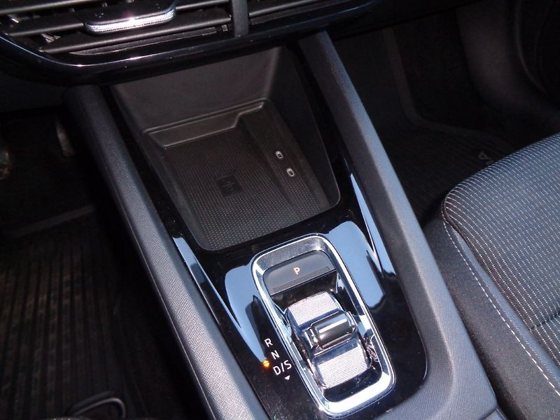 Škoda Octavia 2.0 TDi DSG Ambition 85 kW - fotka 21 z 30