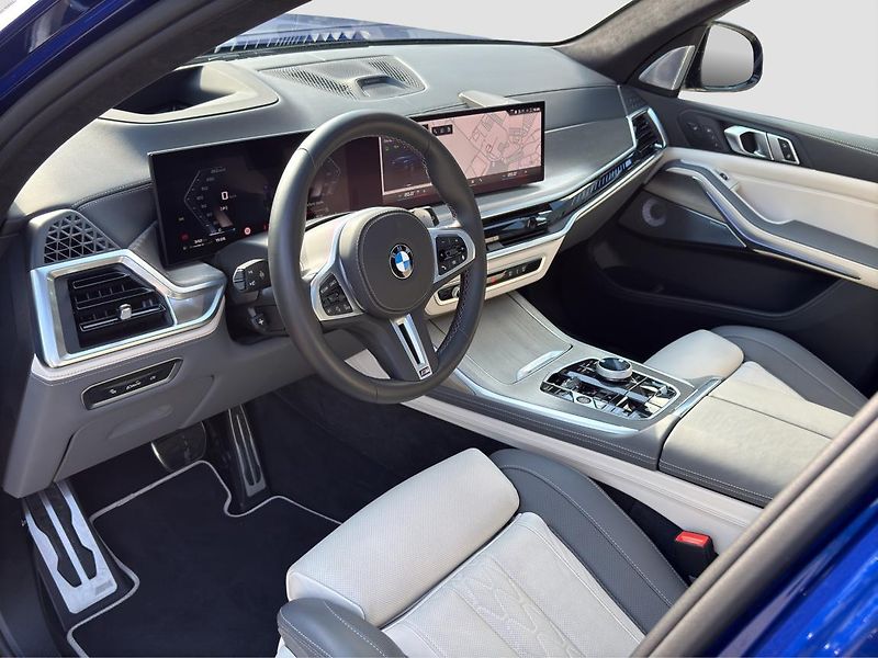 BMW X7 M60i xDrive - fotka 9 z 22
