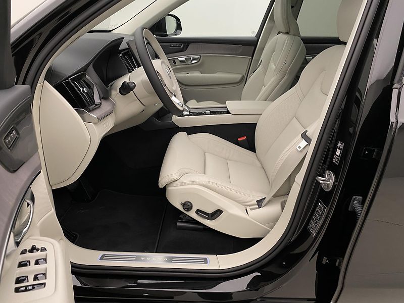 Volvo XC90 (2026) T8 AWD Plug-in BRIGHT PLUS 7m - fotka 3 z 68