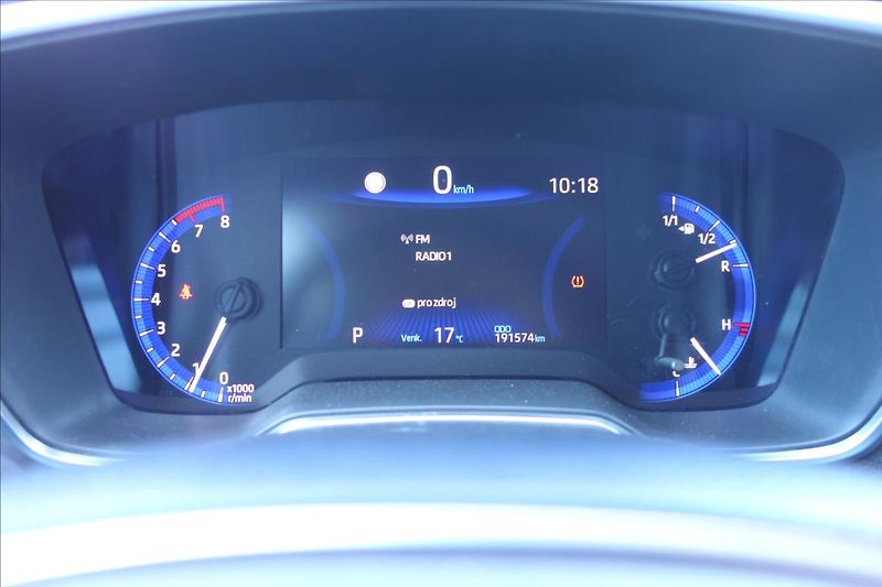 Toyota Corolla 1,6 VVT-i, ČR, 1 MAJ.,SERV.KN. - fotka 32 z 40