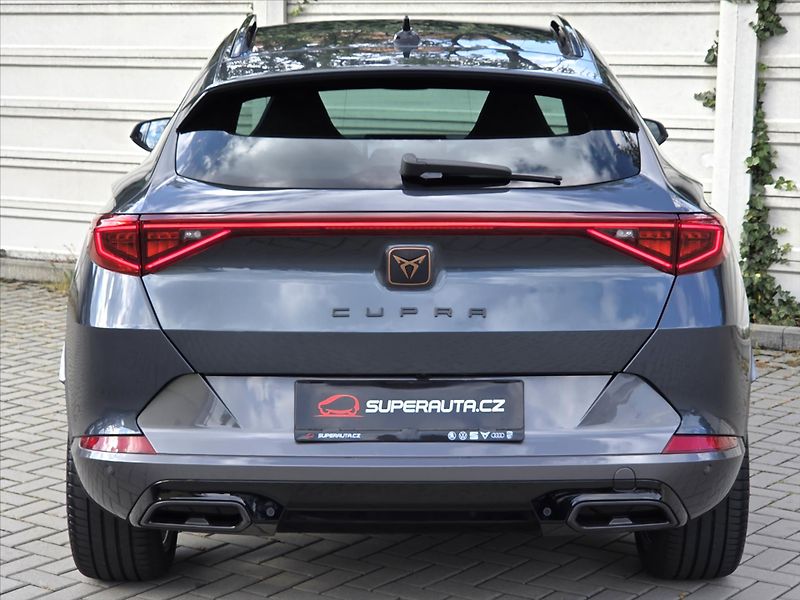 Cupra Formentor 2,0 TSi DSG 4x4 Matrix Tažné Z - fotka 5 z 25