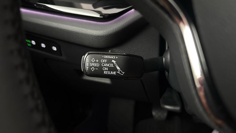 Škoda Octavia 2.0 TDI Style Combi - fotka 14 z 24
