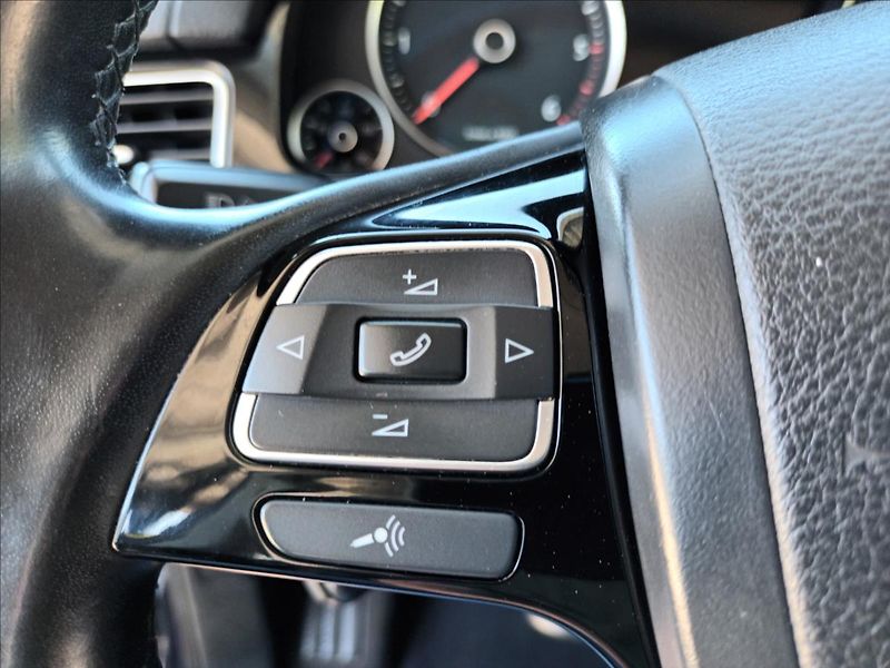 Volkswagen Touareg 3,0 TDI,176KW,NAVI,KŮŽE,PRUŽIN - fotka 29 z 46