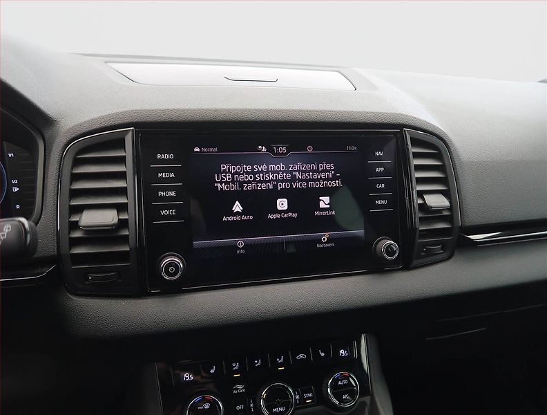 Škoda Karoq (2021) Sportline 1.5 TSI, digi klima - fotka 17 z 27