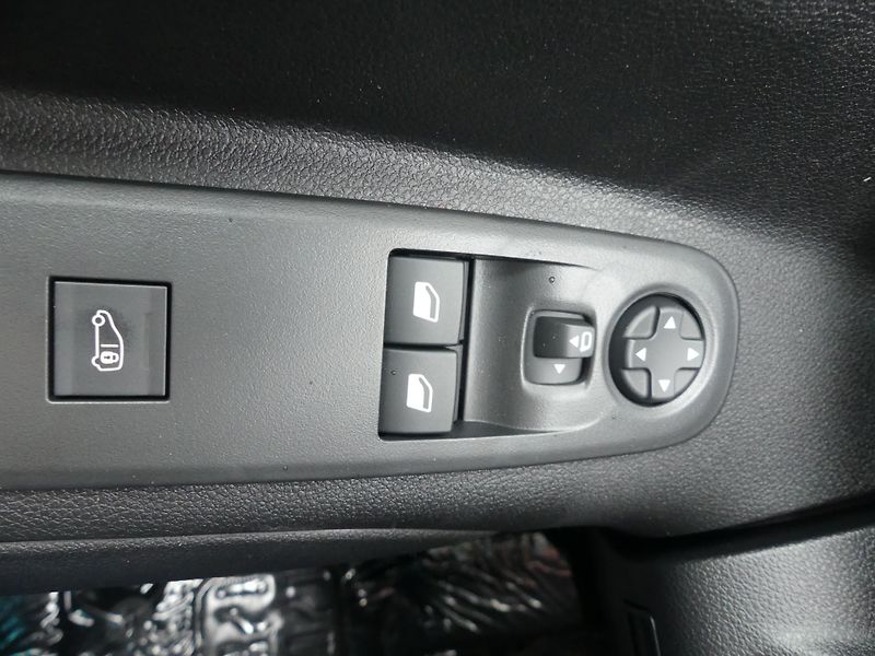 Citroën Berlingo (2026) VAN L2 1000 BlueHDi 130 MAN6   - fotka 14 z 18