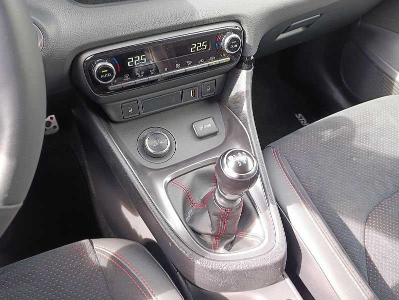 Toyota GR Yaris 1.6 TURBO DYNAMIC SPORT  - fotka 20 z 30