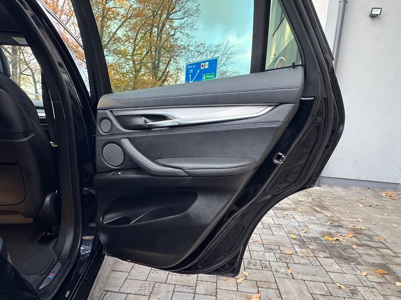 BMW X6 (2016) 3.0 xDrive, M Paket - fotka 12 z 42