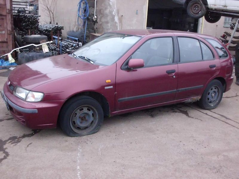 Nissan Almera (1998) VOLAT 602 696115 - fotka 3 z 8