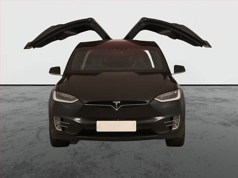 Tesla Model X (2016) P90D, SoH 89% - fotka 24 z 27
