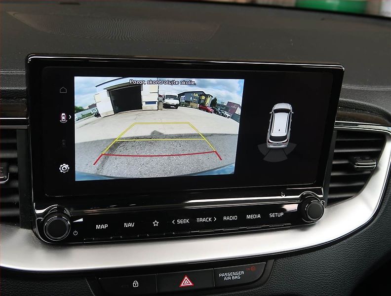 Kia Ceed (2022) Gold 1.5 T-GDI, Serv.kniha - fotka 19 z 19
